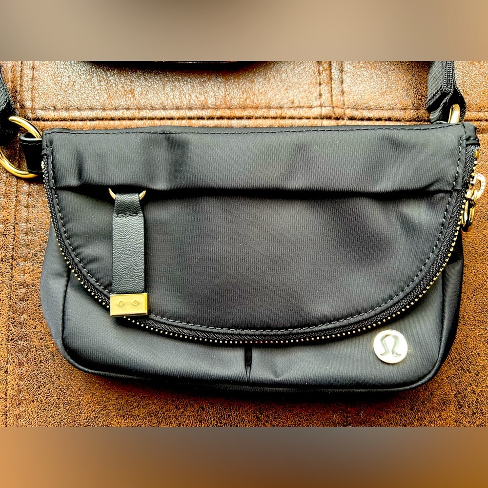 Lululemon All Night Micro Black